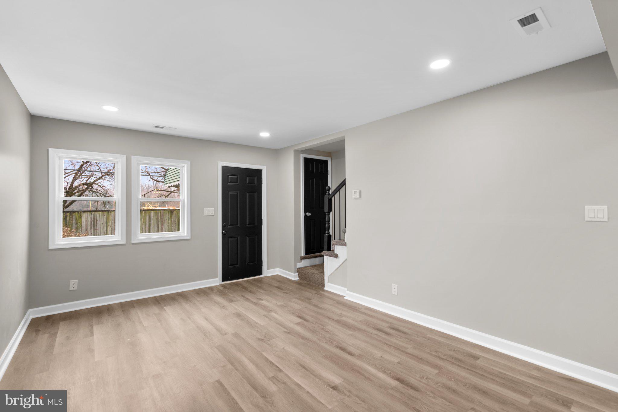 3004 Grantley AVENUE