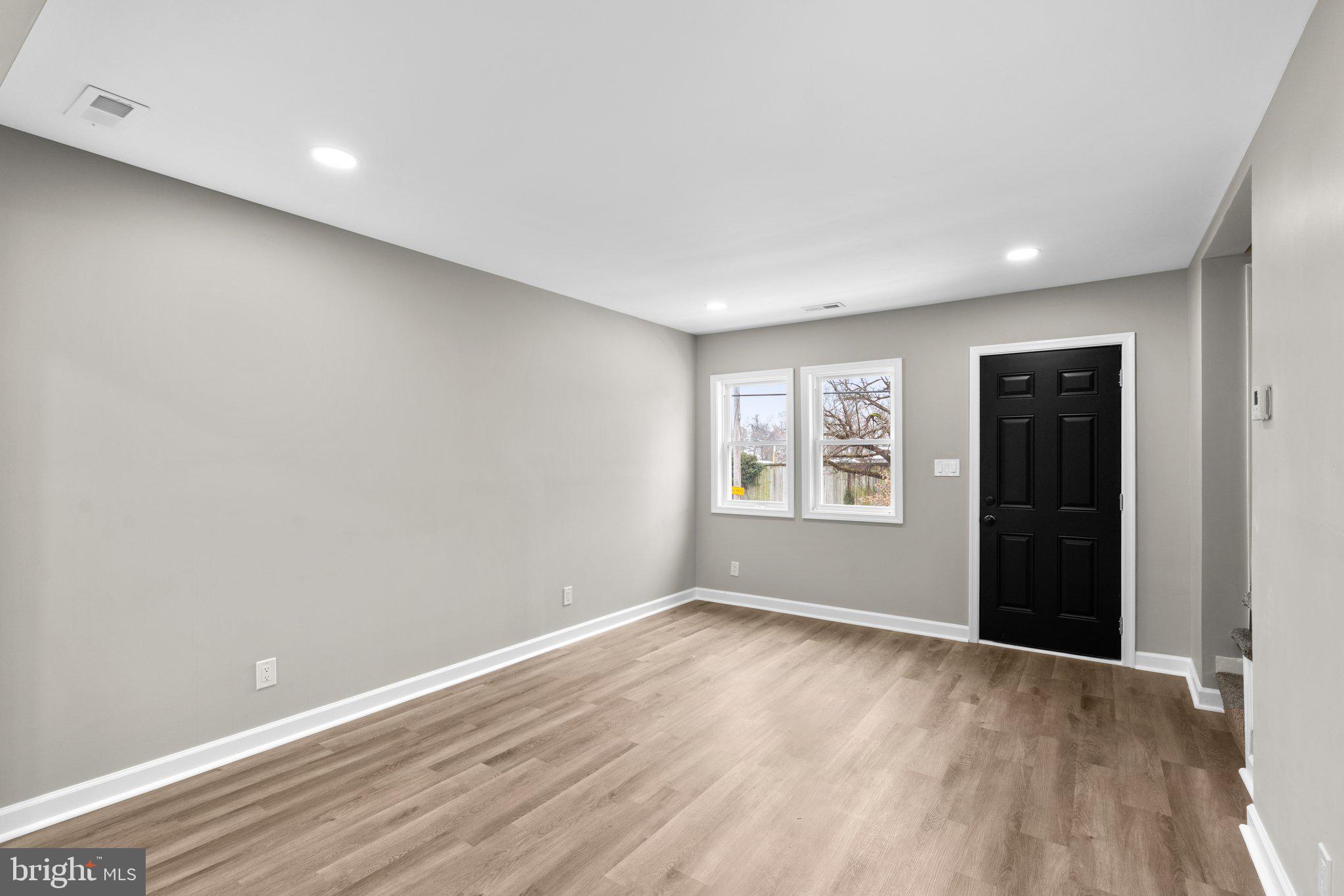 3004 Grantley AVENUE