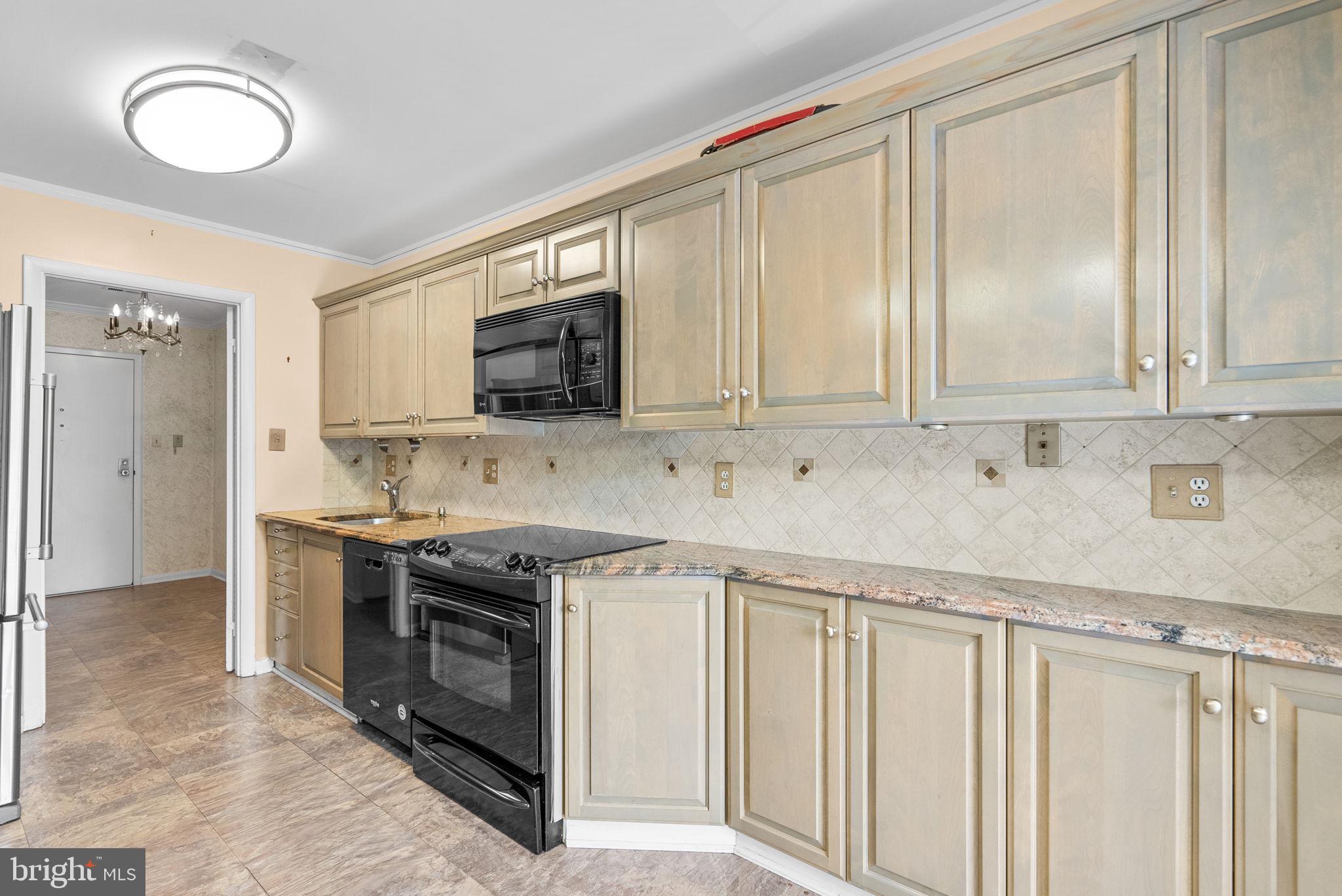 6300 Red Cedar Pl #310