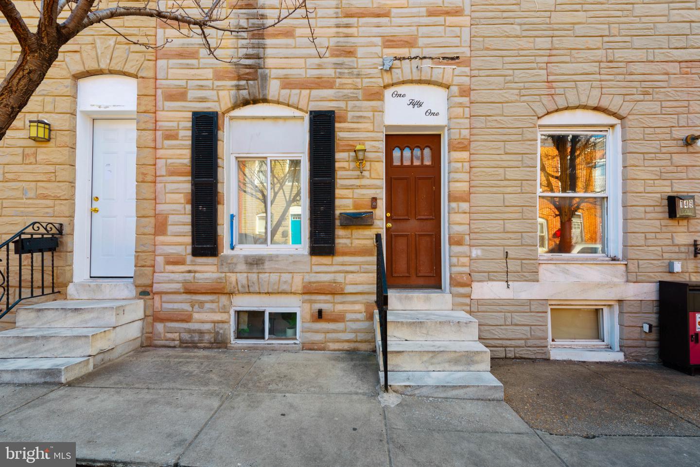 151 N Decker Ave