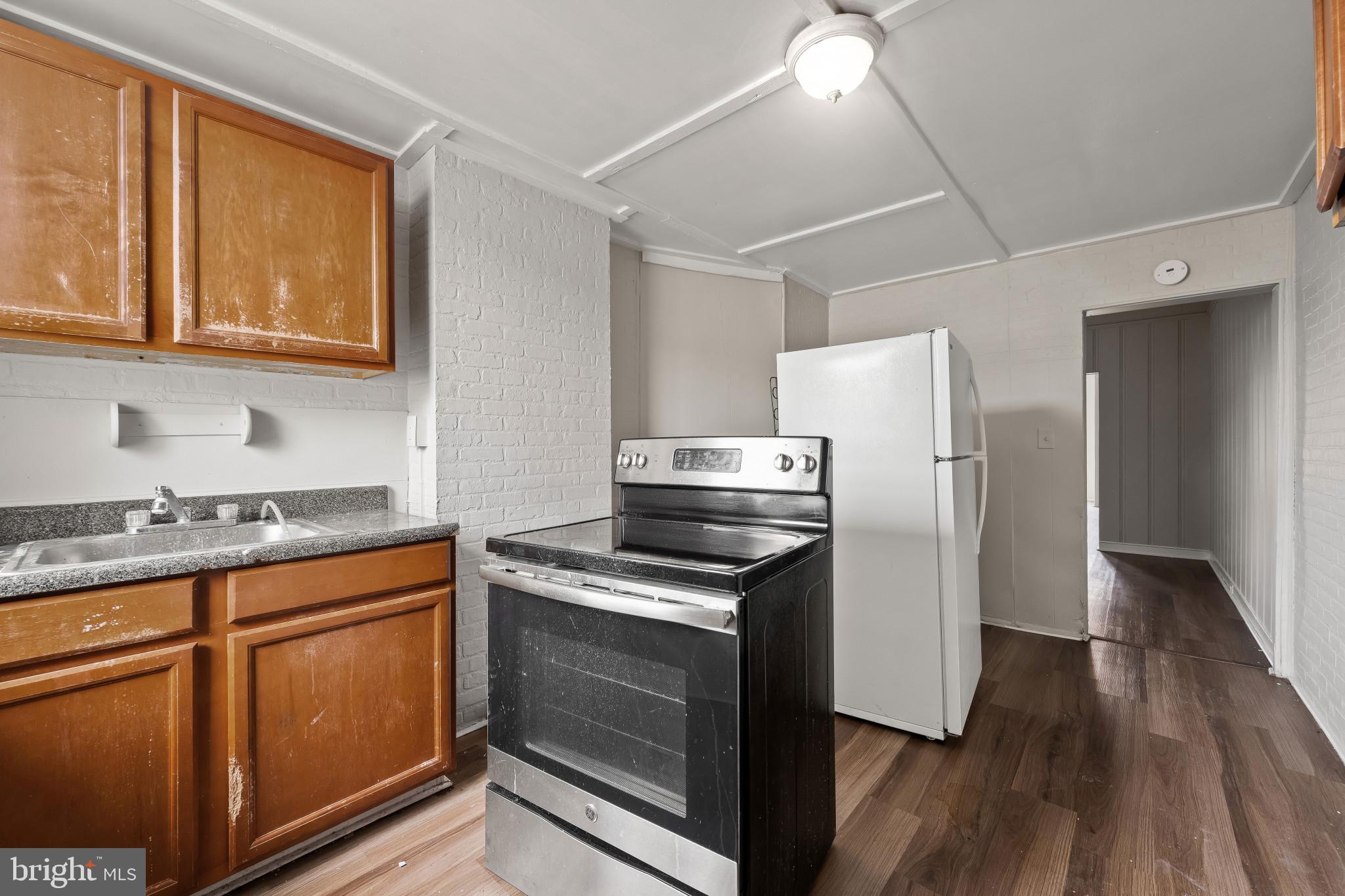 225 N Luzerne Ave #10 Homes Portfolio