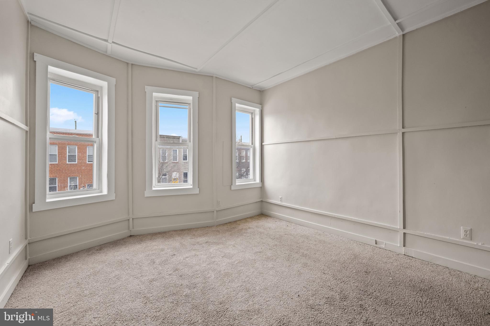 225 N Luzerne Ave #10 Homes Portfolio
