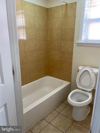 1420 N LUZERNE AVENUE