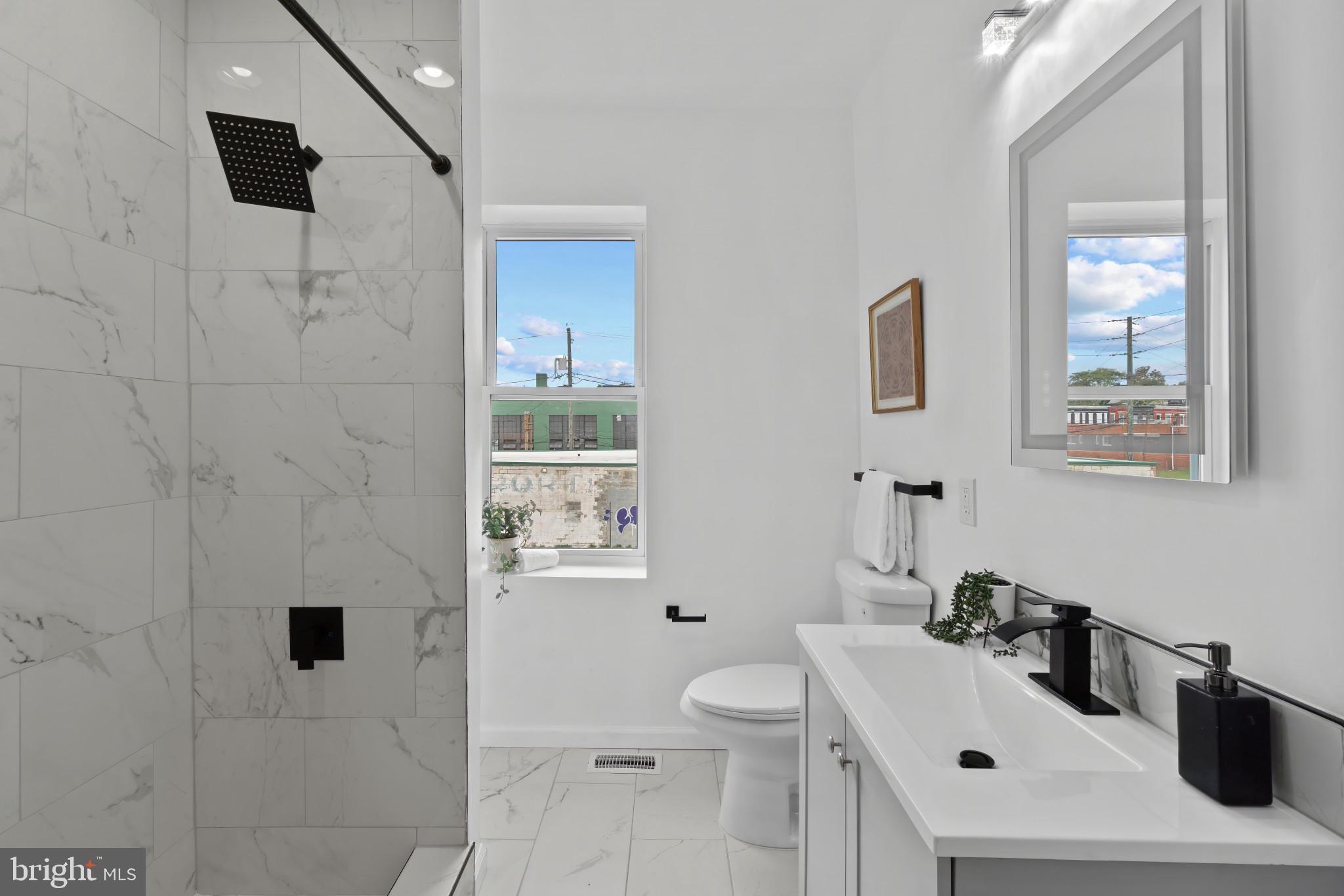 2226 N MONROE STREET N