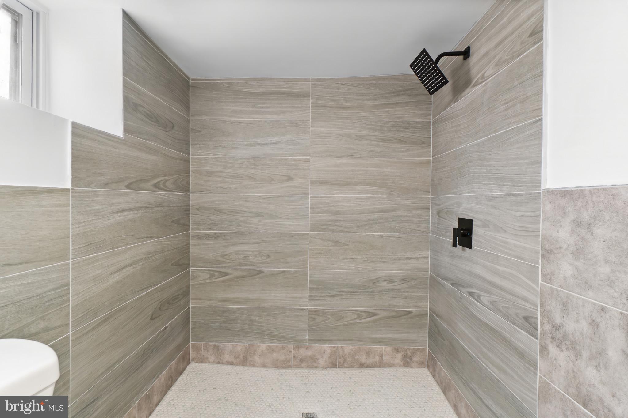 2226 N MONROE STREET N