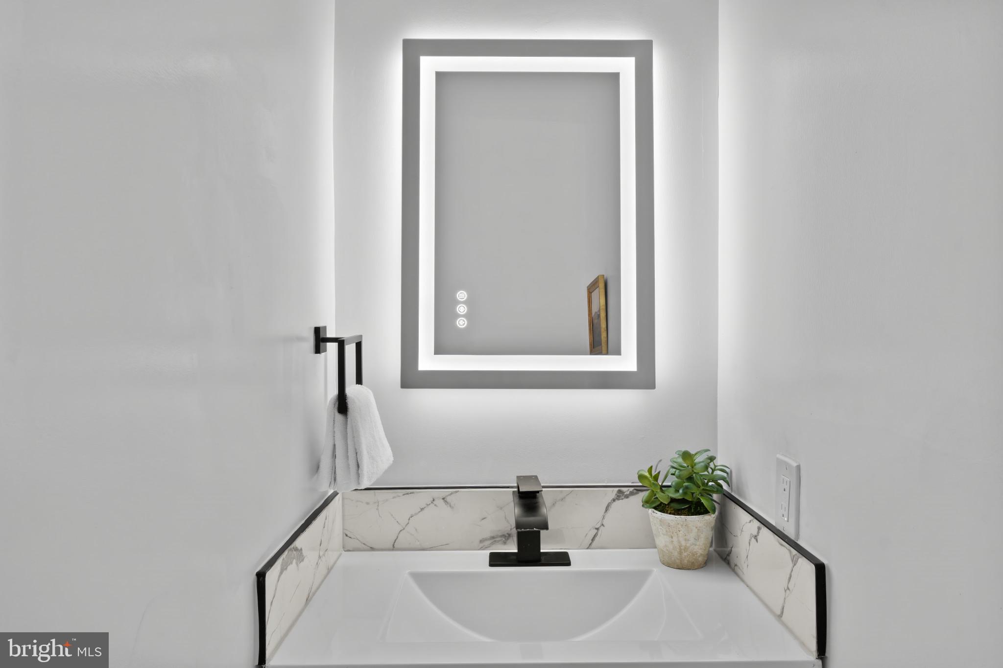 2226 N MONROE STREET N