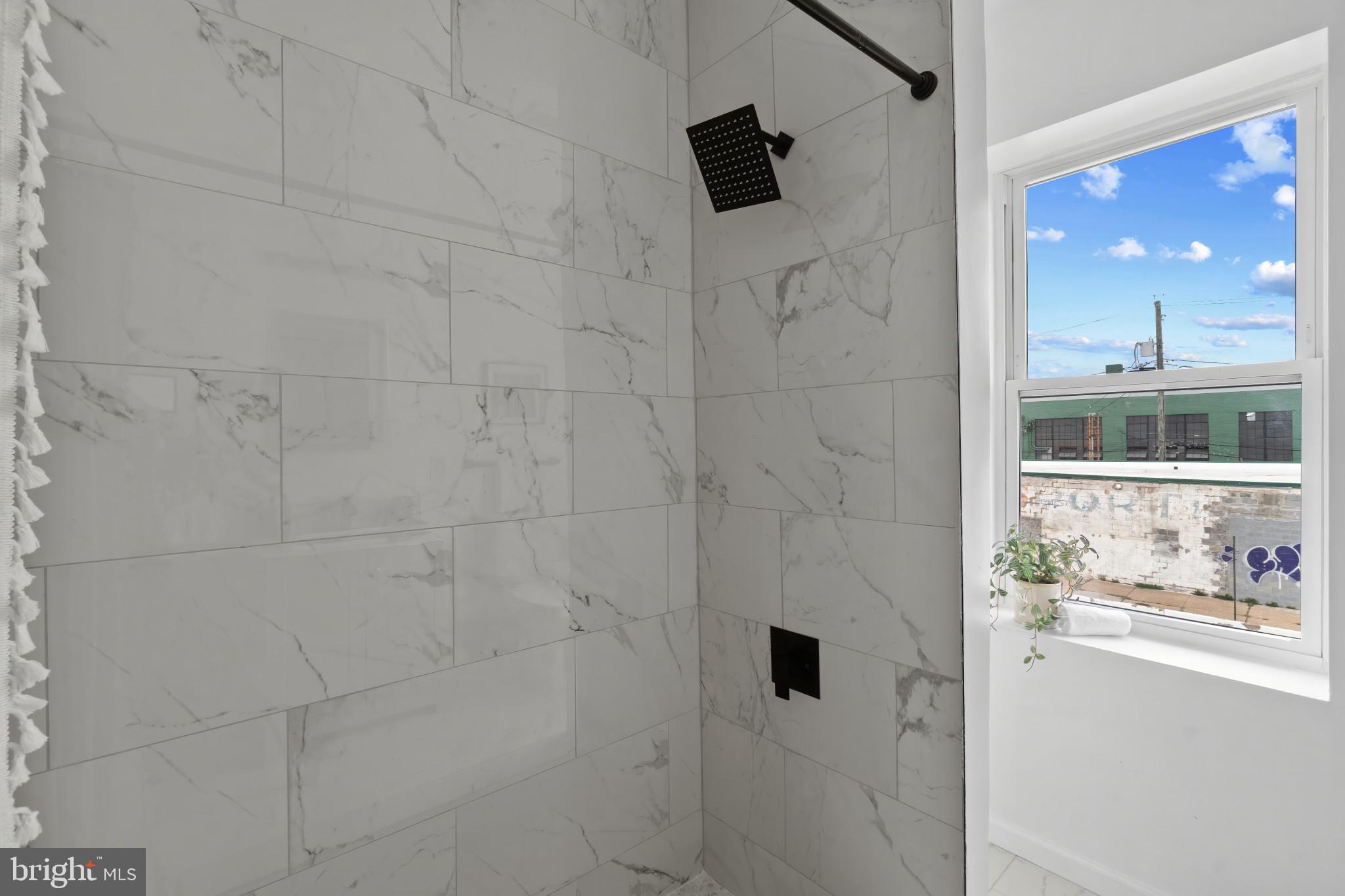 2226 N MONROE STREET N