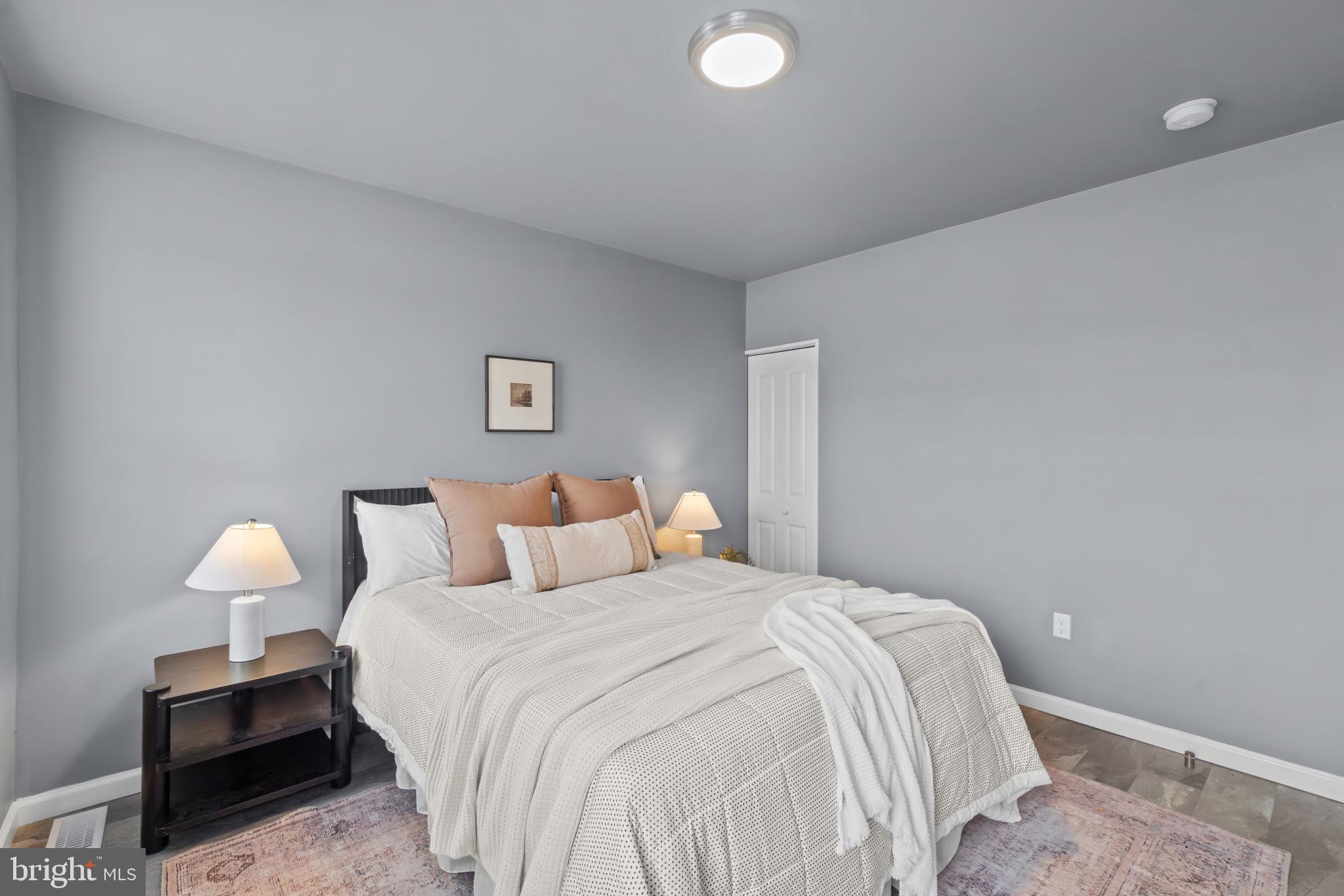 2226 N MONROE STREET N