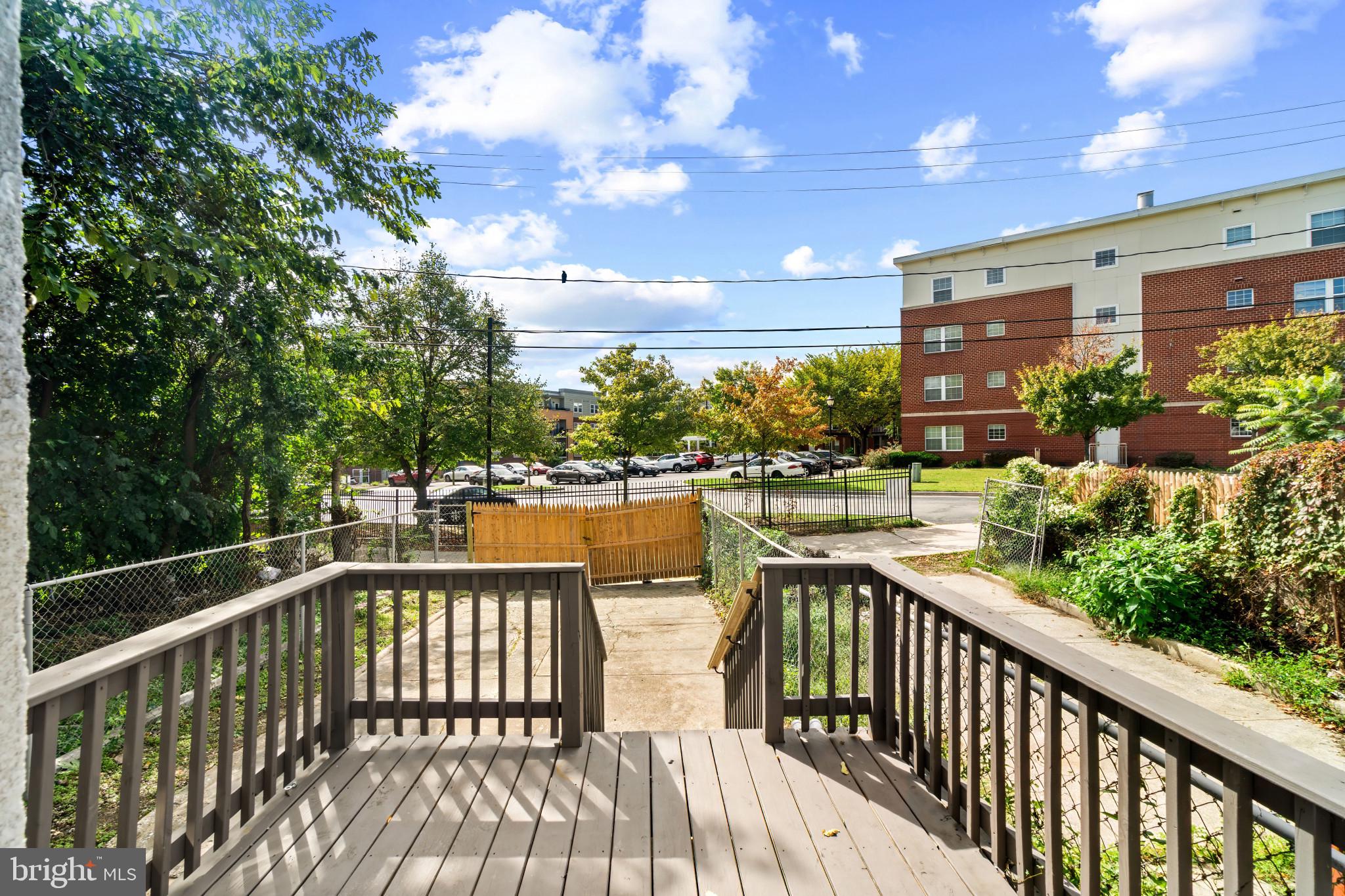 2226 N MONROE STREET N