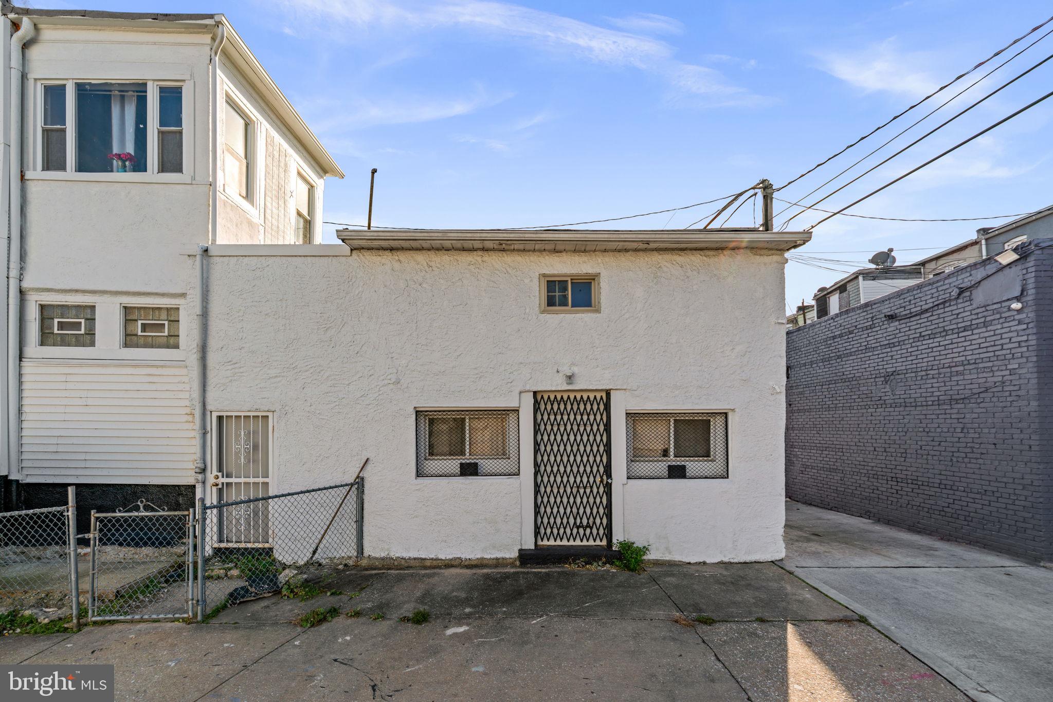 1542 APPLETON STREET