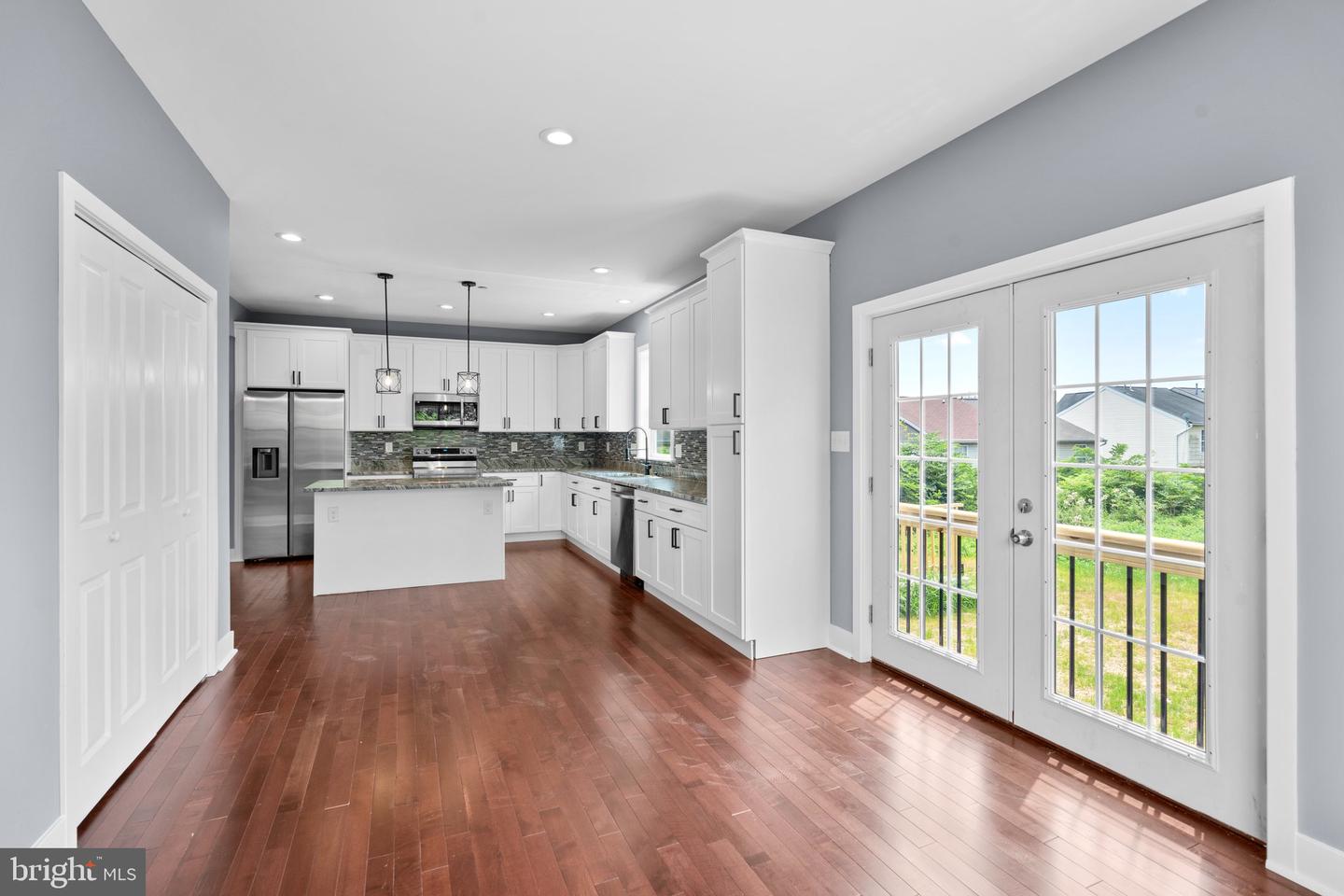 16 WALK AVENUE