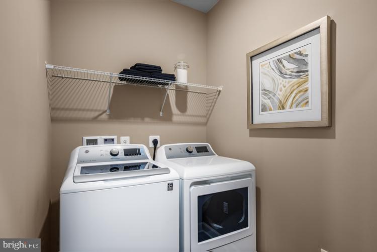 239 HICKORY HOLLOW COURT