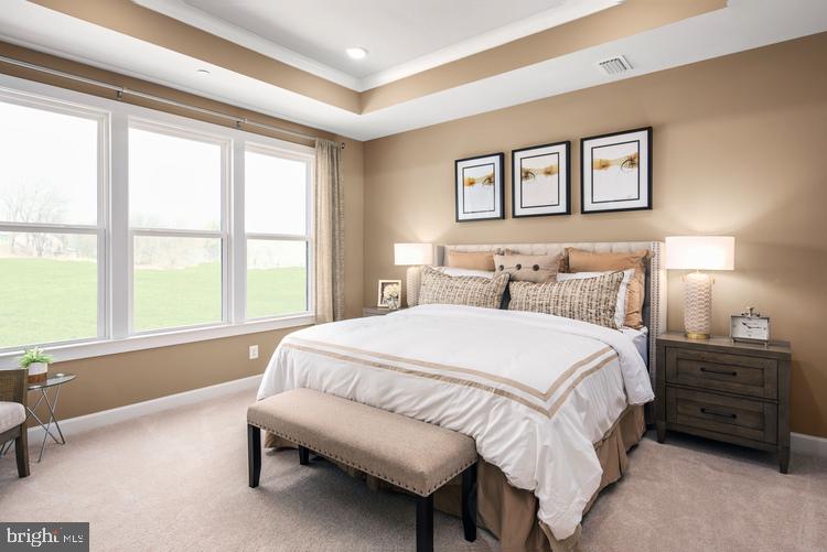 229 HICKORY HOLLOW COURT