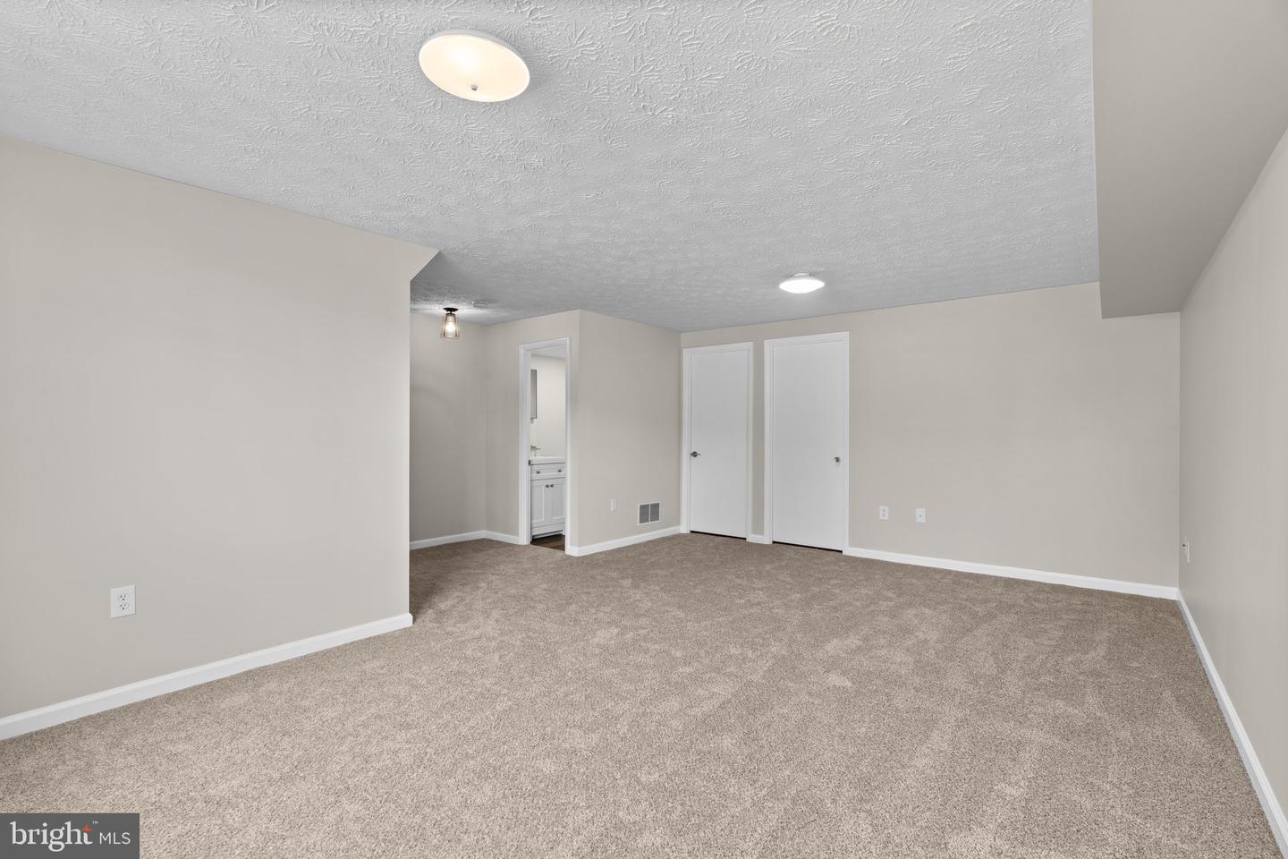 20 HEATHER HILL ROAD
