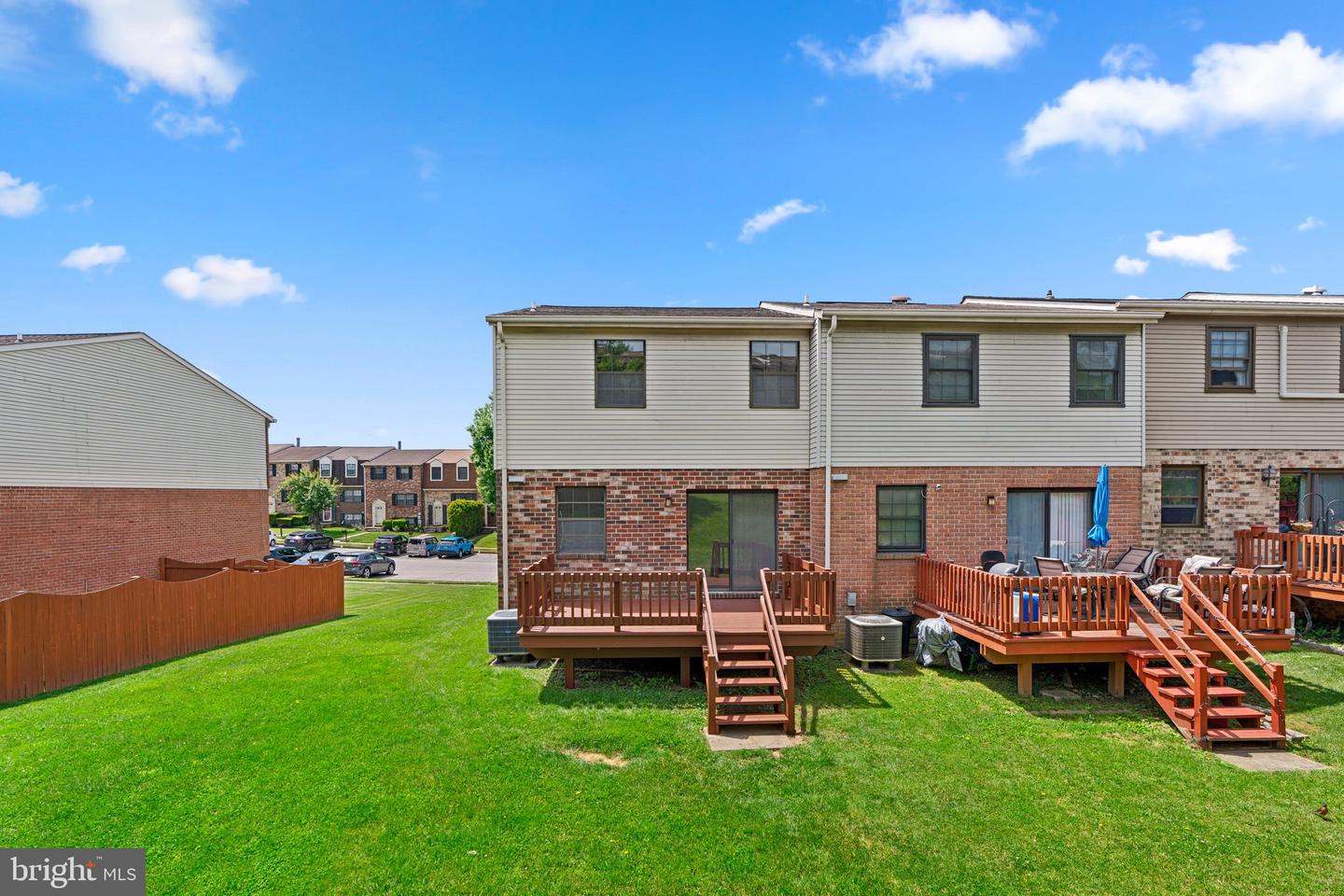 20 HEATHER HILL ROAD