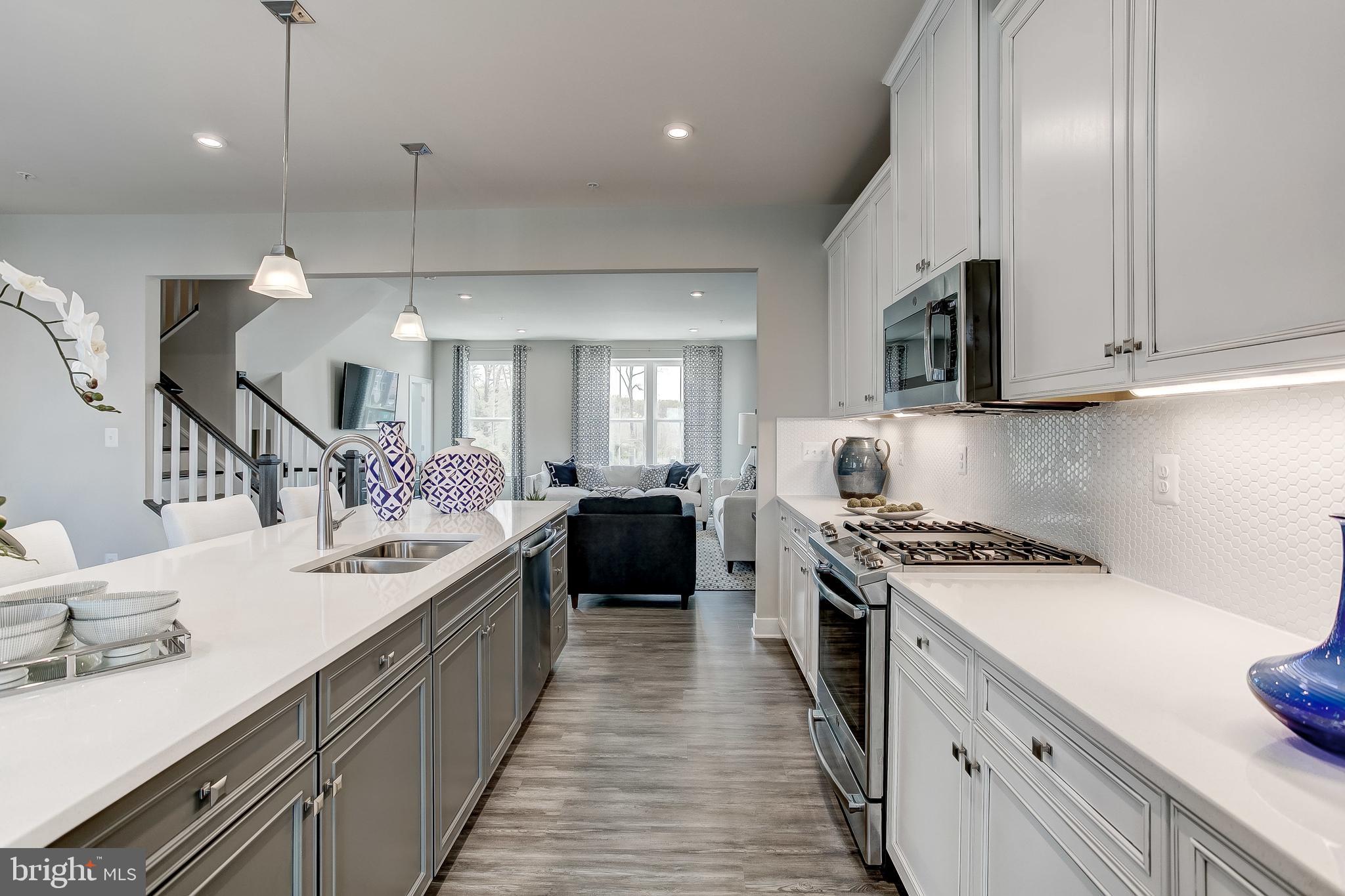 225 HICKORY HOLLOW COURT