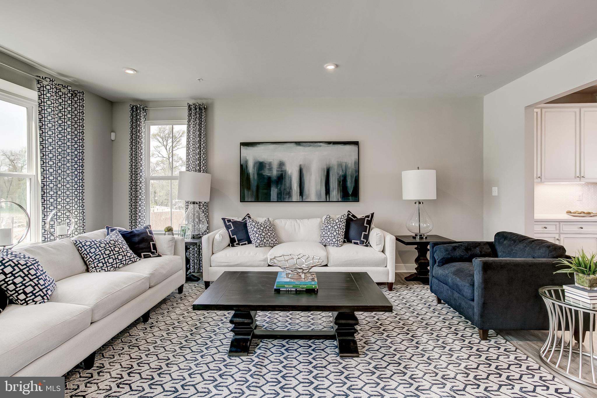 225 HICKORY HOLLOW COURT