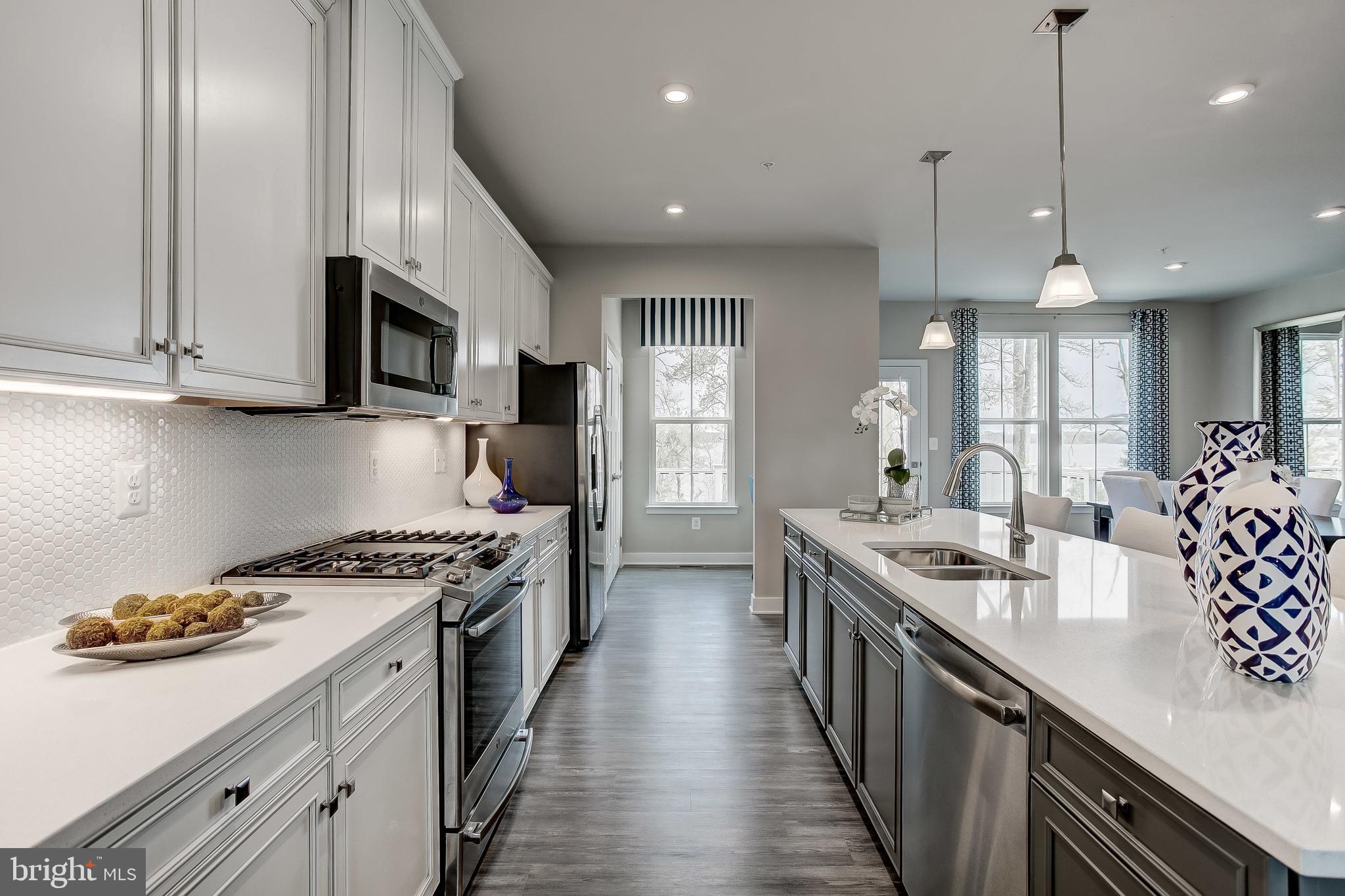 225 HICKORY HOLLOW COURT