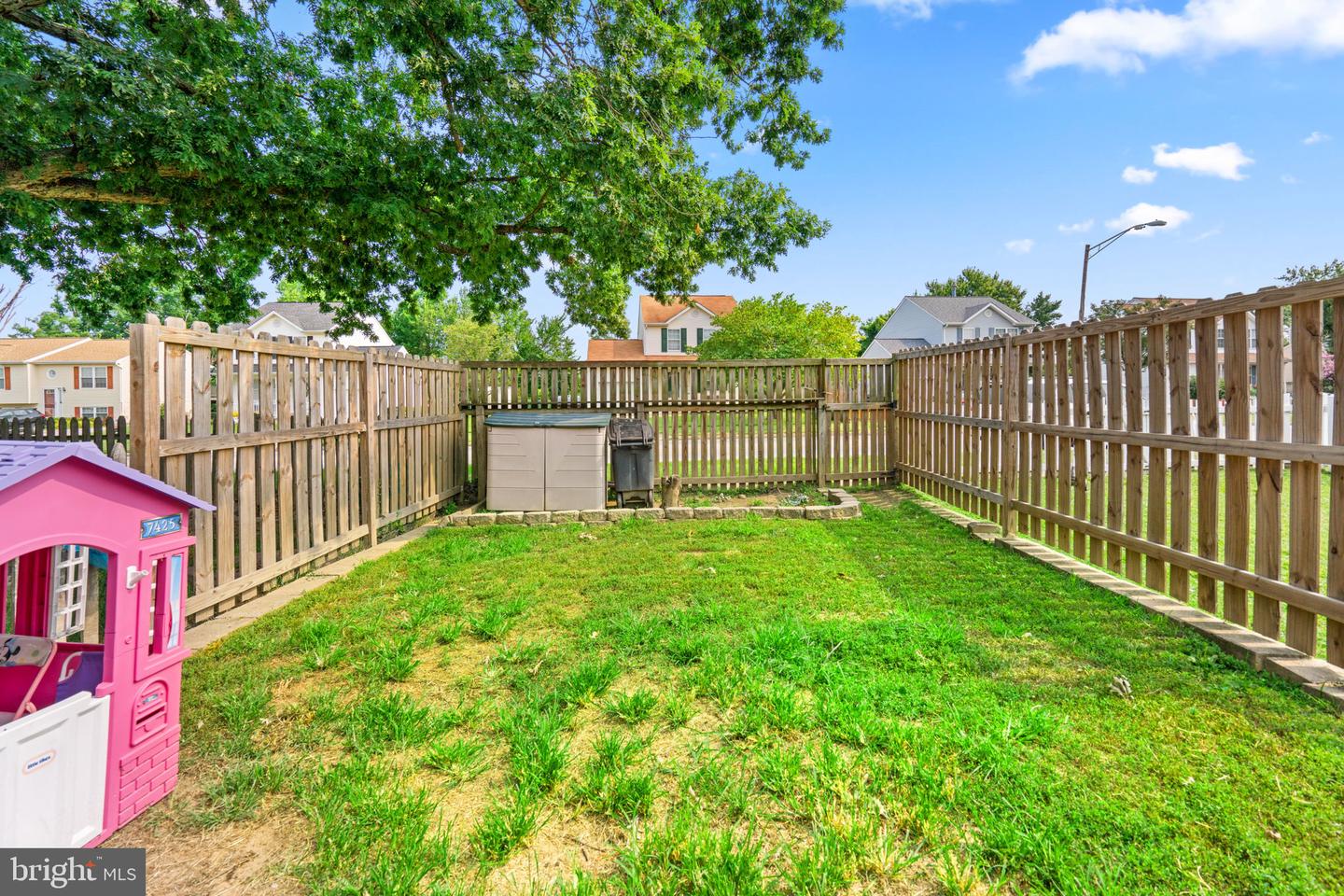230 OAK LEAF WAY