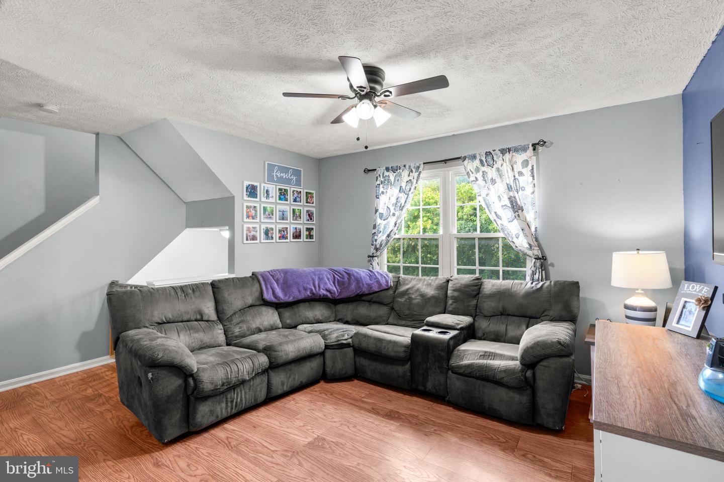 230 OAK LEAF WAY