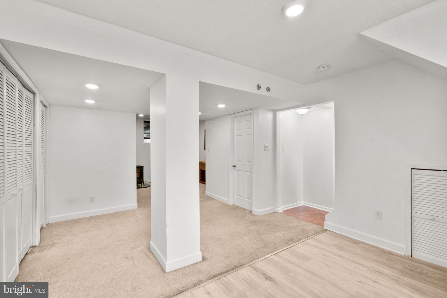 230 OAK LEAF WAY