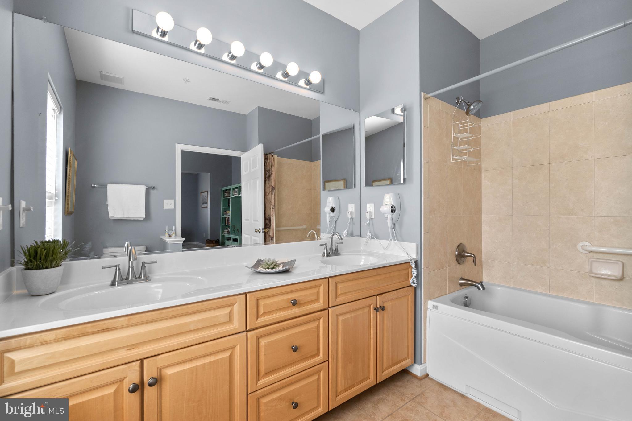 383 HOPKINS LANDING DRIVE Unit: 383