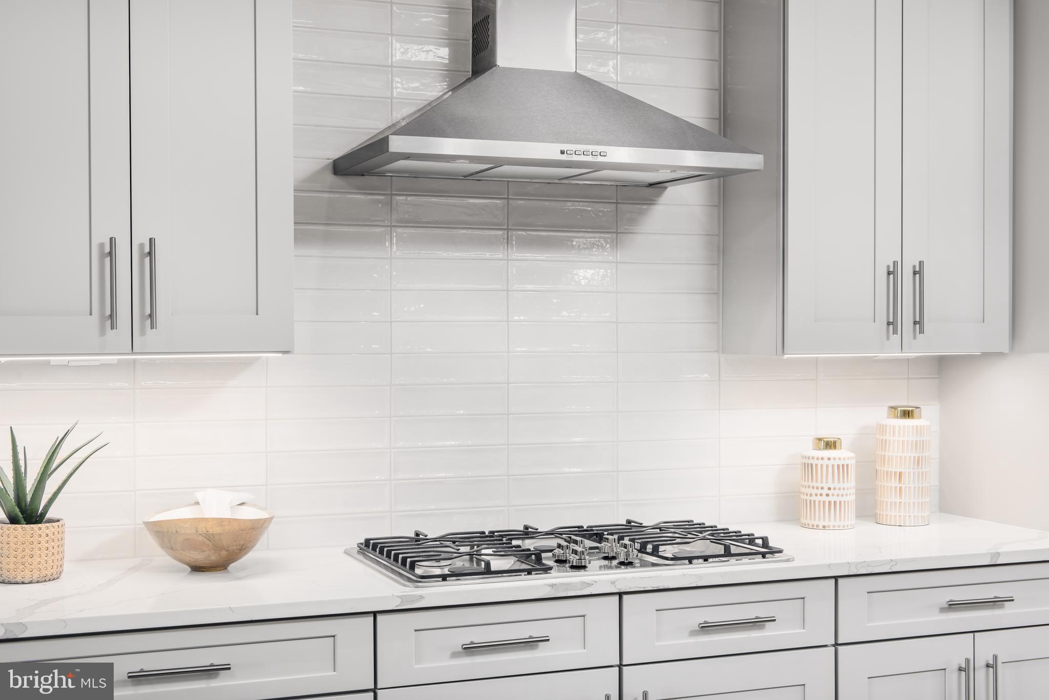 211 HICKORY HOLLOW COURT