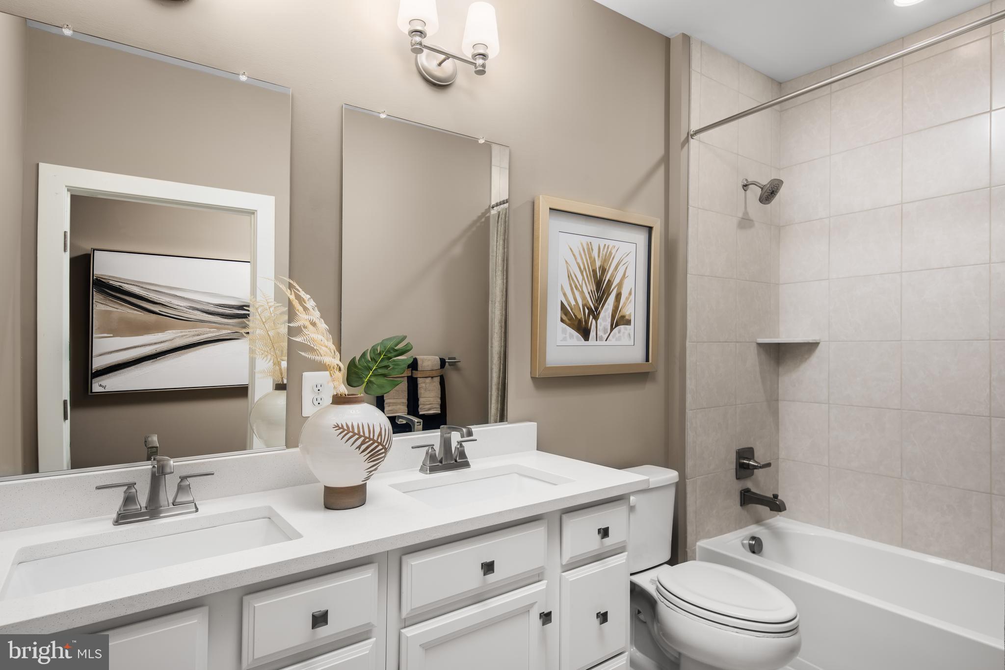 211 HICKORY HOLLOW COURT