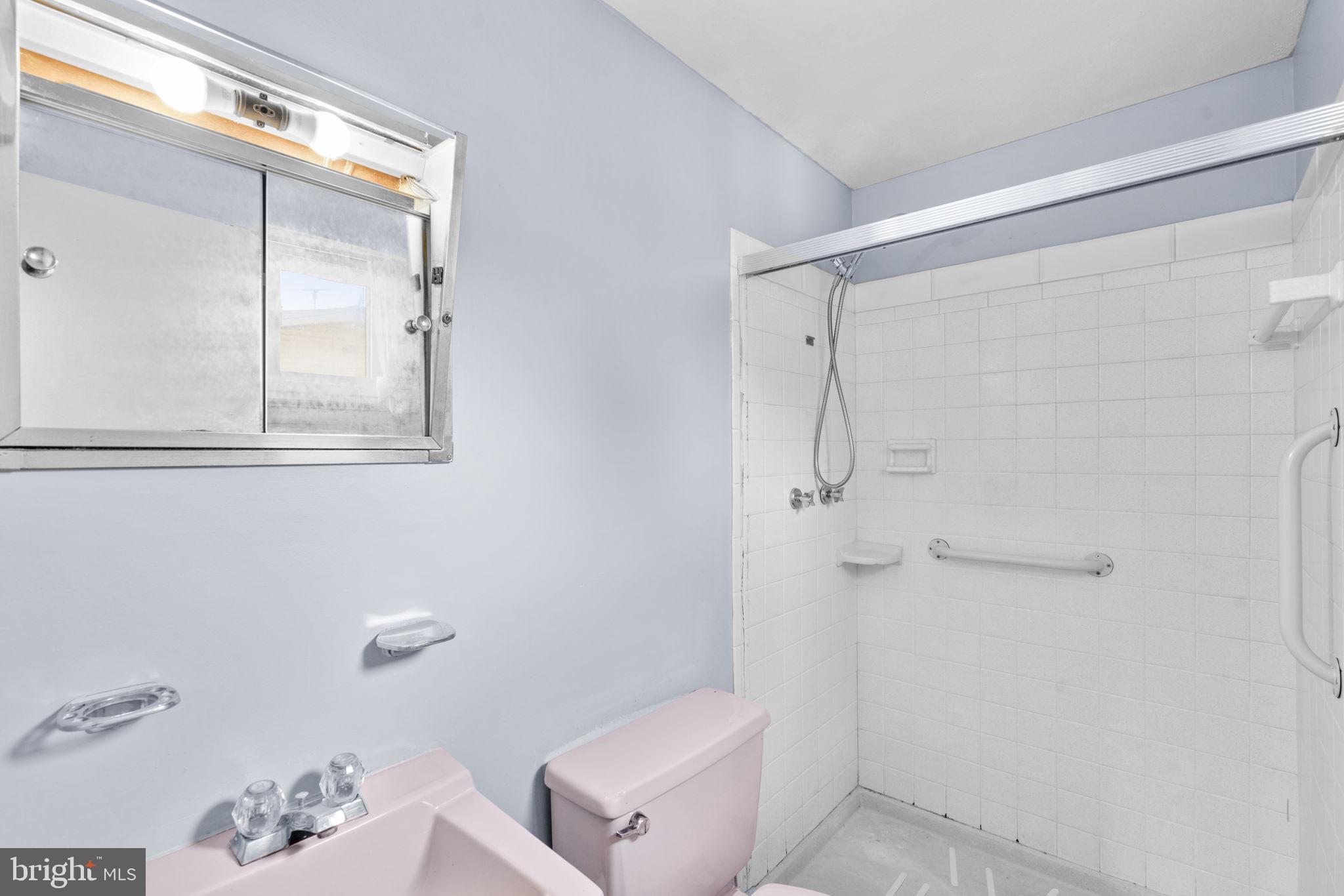 7425 PRINCE GEORGE ROAD