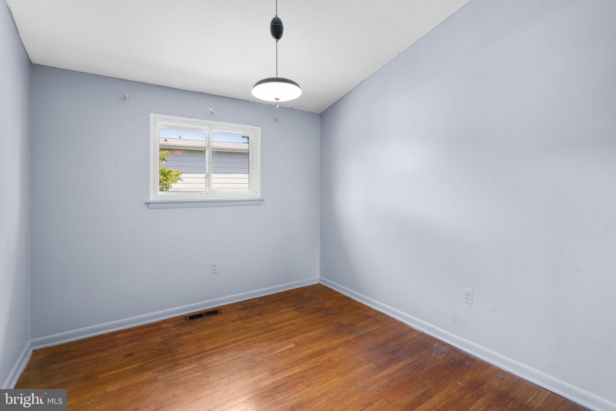 7425 PRINCE GEORGE ROAD