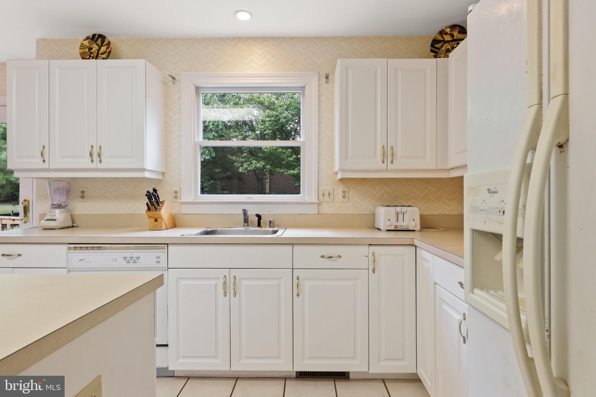 7941 STARBURST DRIVE