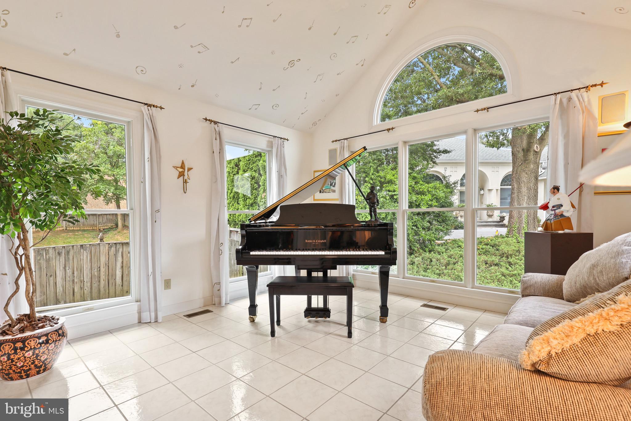 7941 STARBURST DRIVE