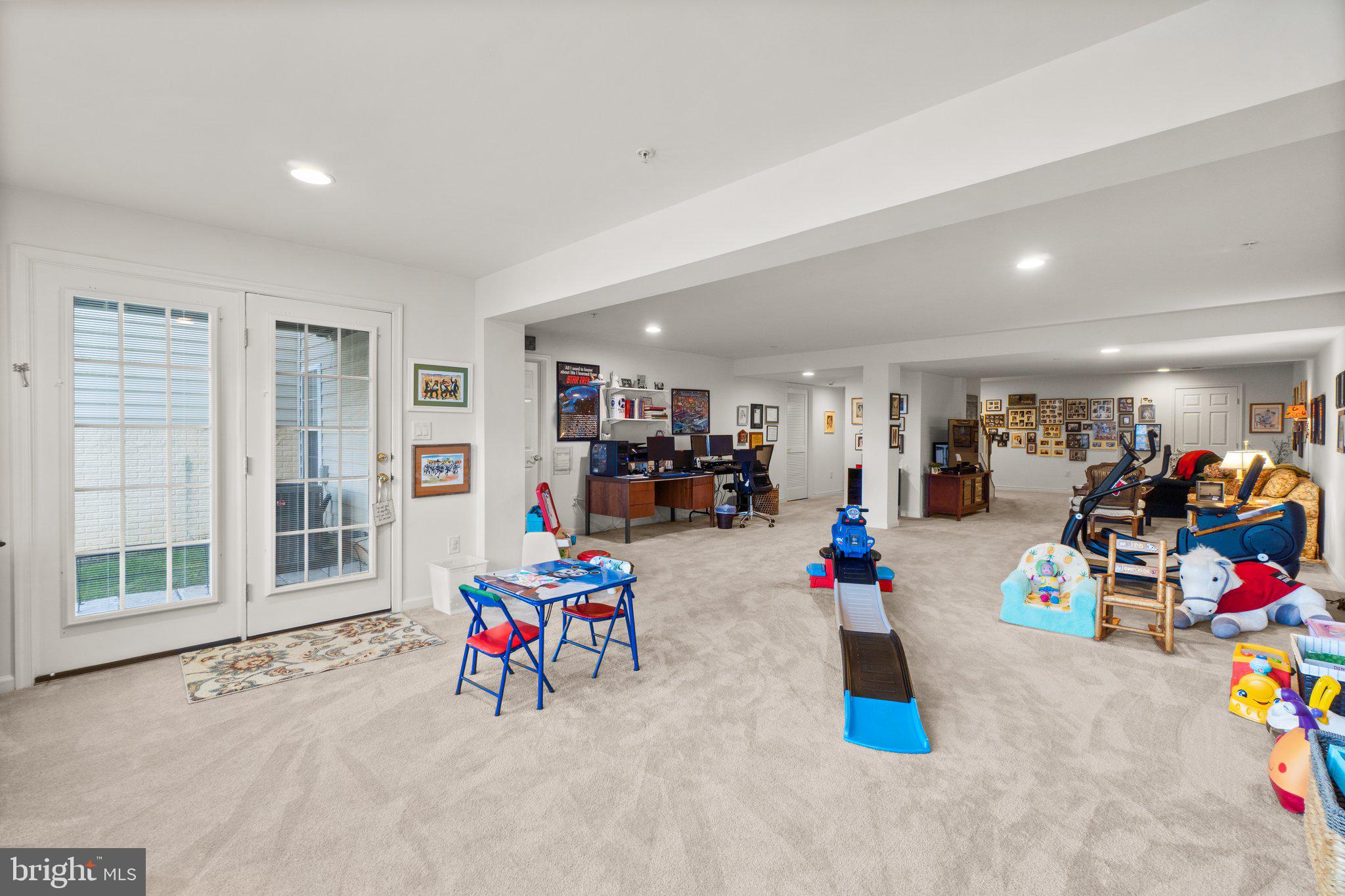 8318 Meadowsweet Rd Unit: 8318