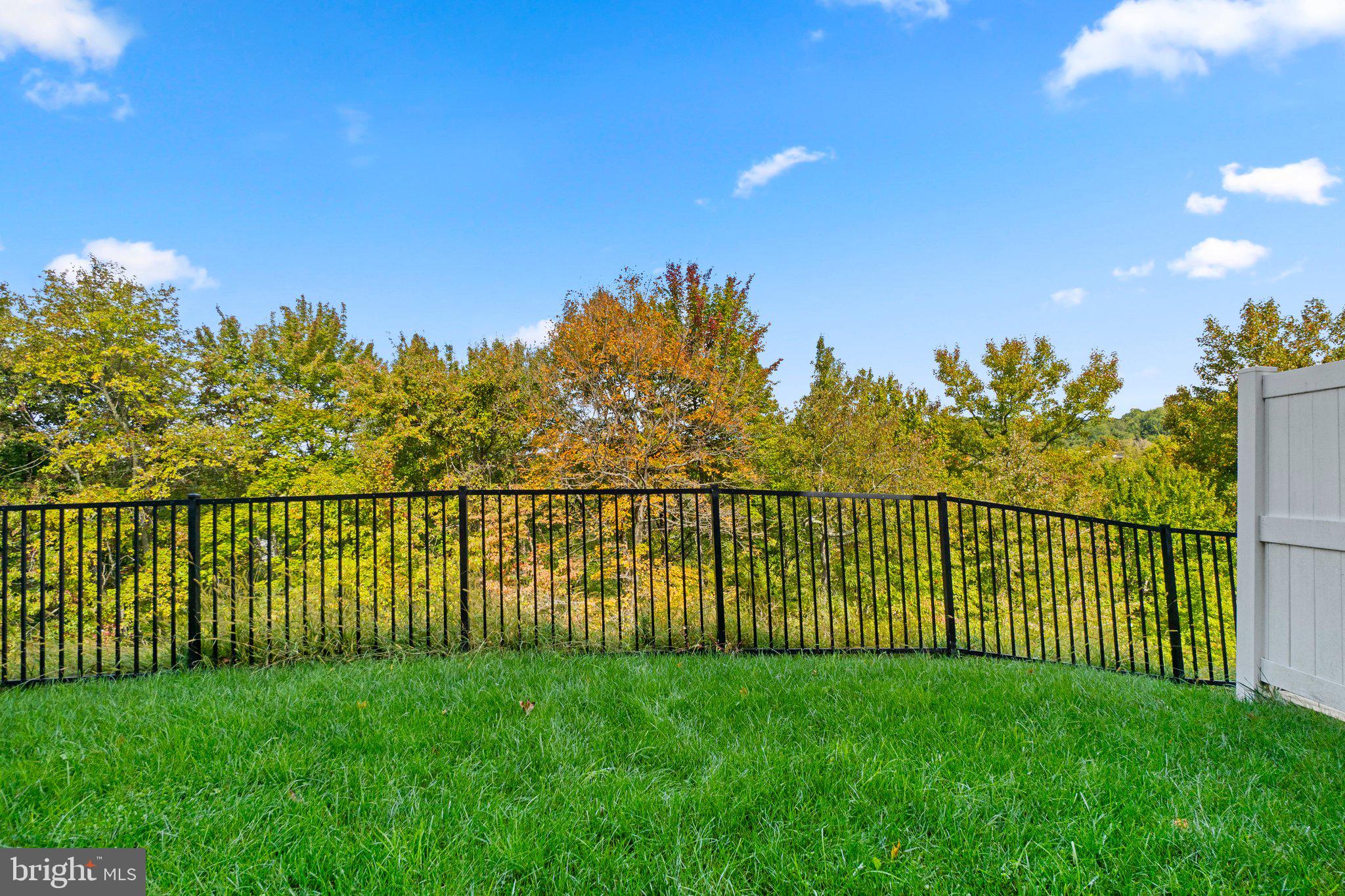 8318 Meadowsweet Rd Unit: 8318