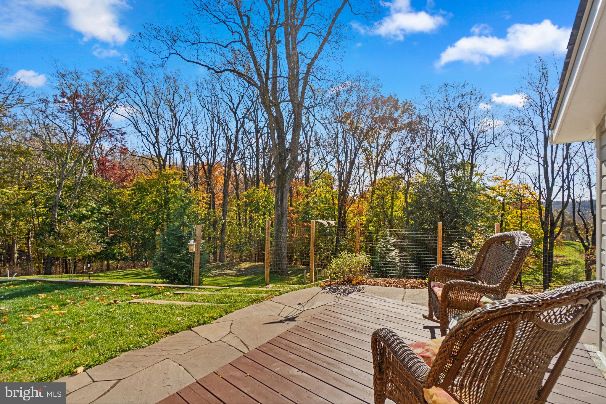 15423 & 15421 York ROAD