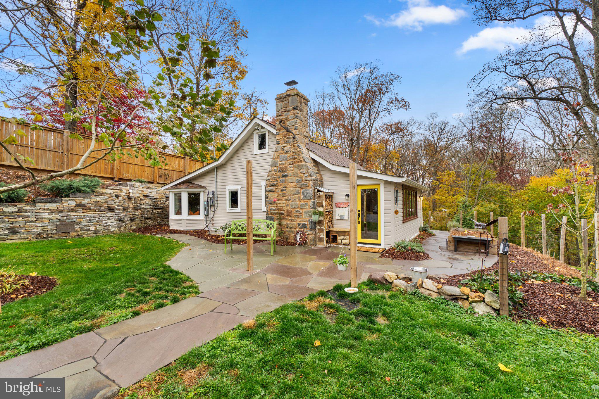 15423 & 15421 York ROAD