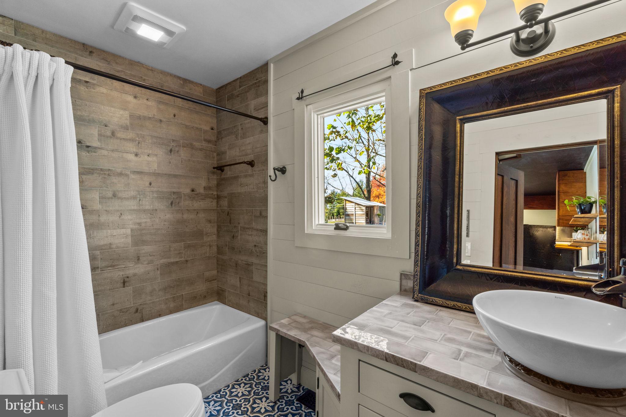 15423 & 15421 York ROAD