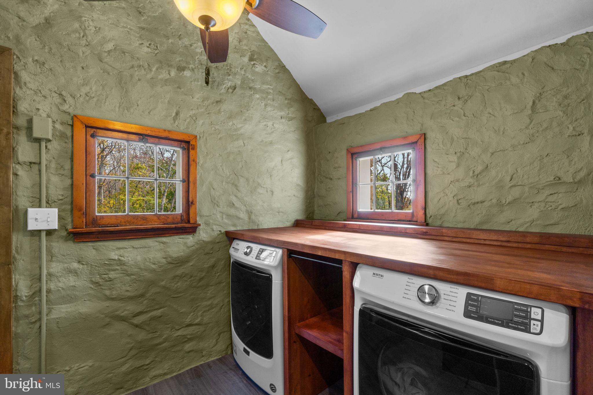 15423 & 15421 York ROAD