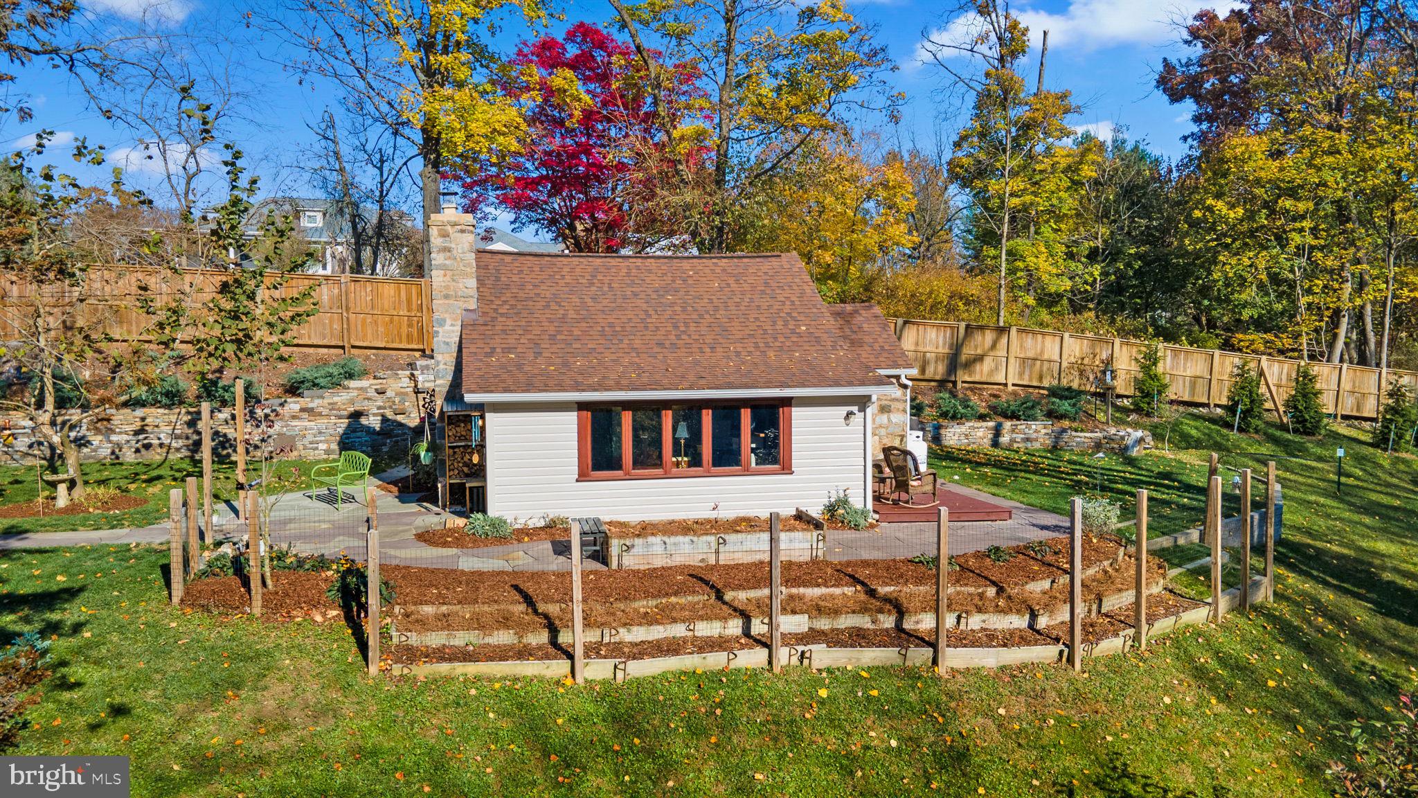 15423 & 15421 York ROAD