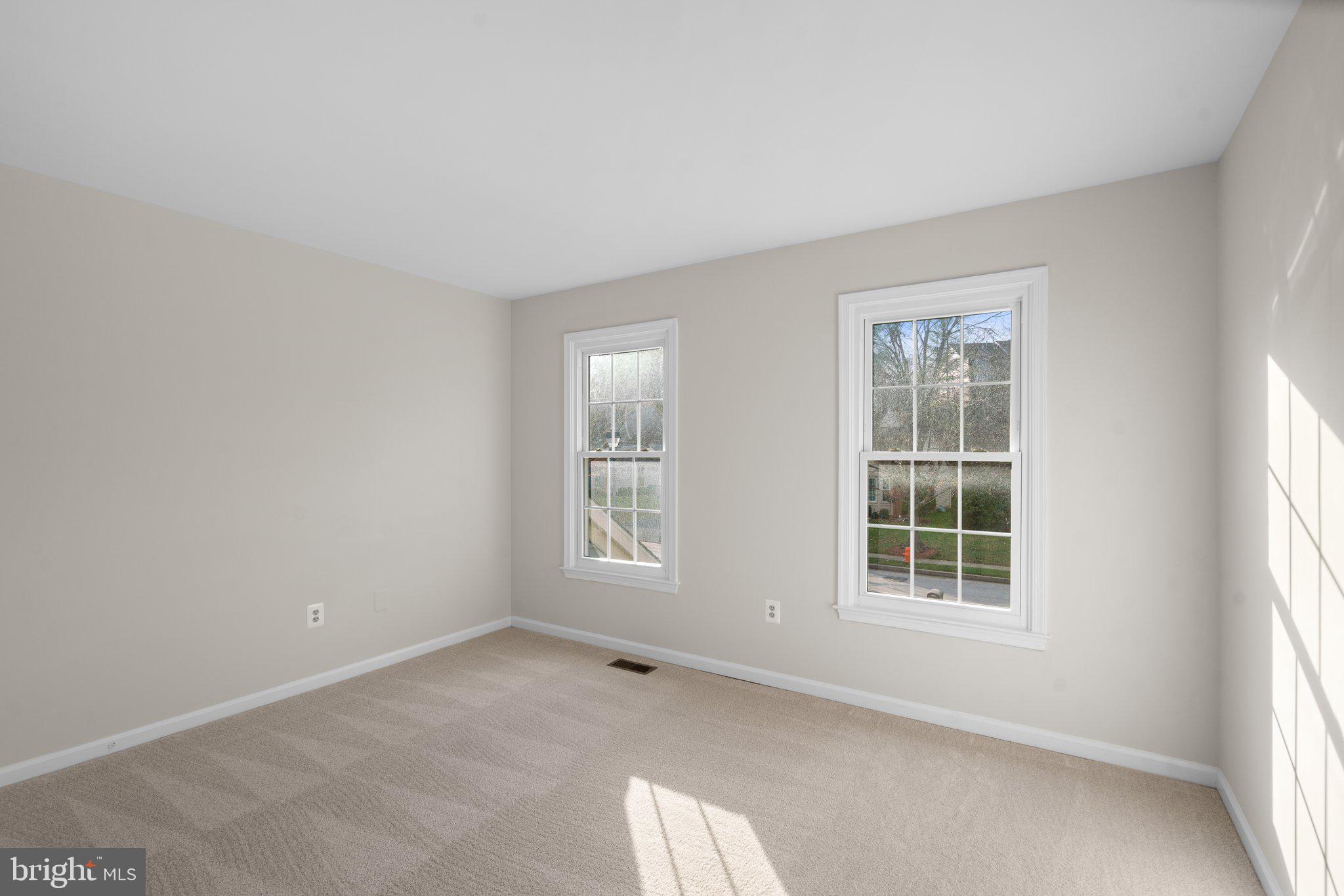 5907 Foxhall Manor DRIVE