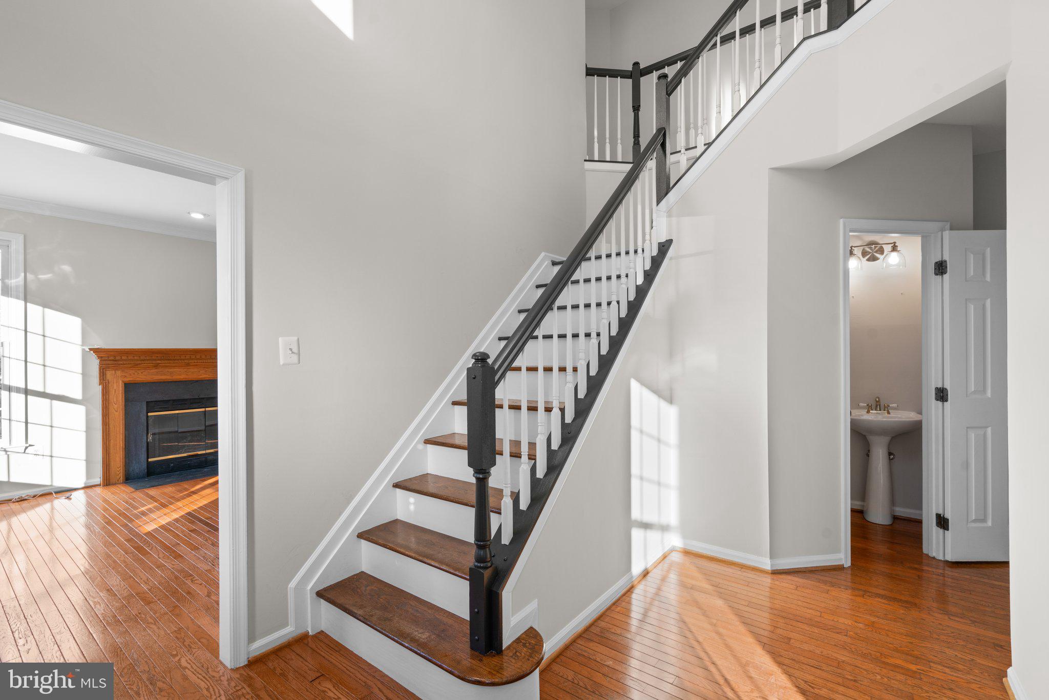 5907 Foxhall Manor DRIVE