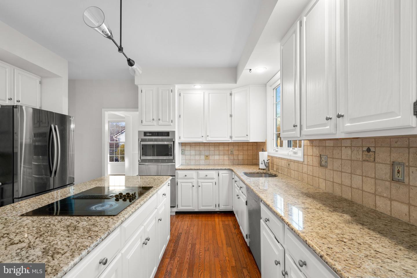 5907 Foxhall Manor DRIVE