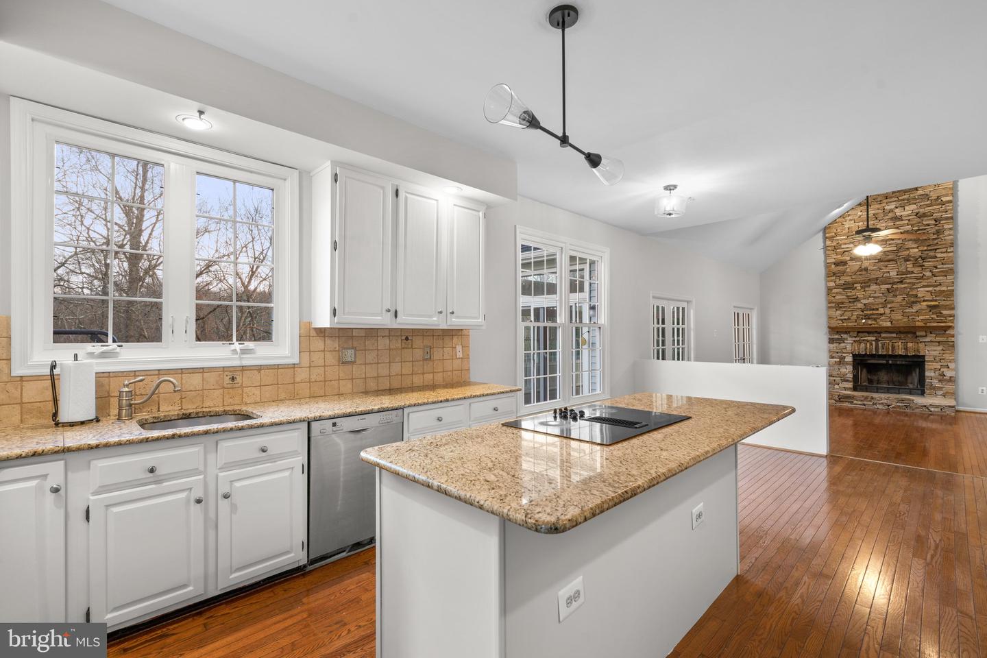 5907 Foxhall Manor DRIVE