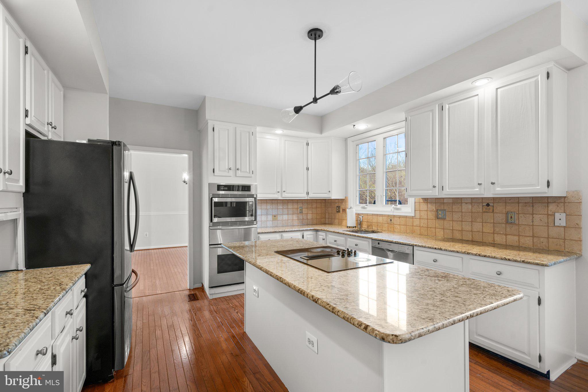 5907 Foxhall Manor DRIVE