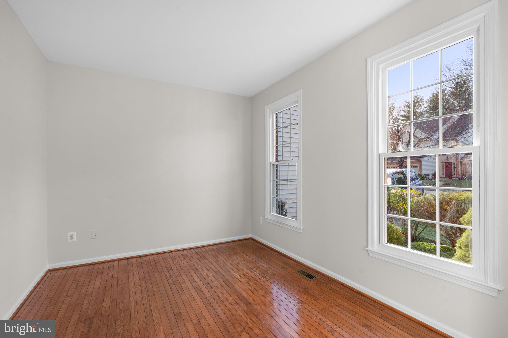 5907 Foxhall Manor DRIVE