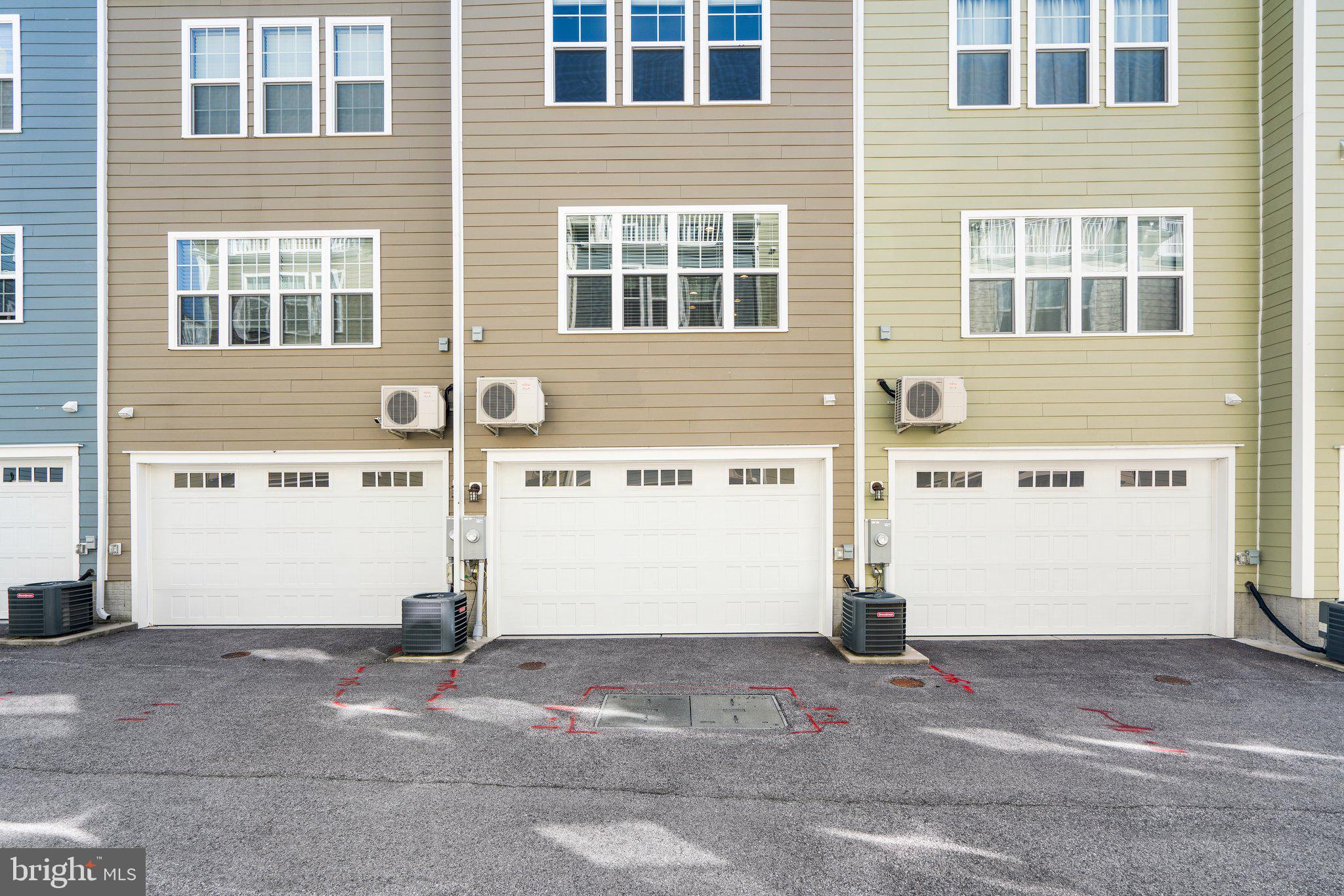 425 E Jefferson AVENUE