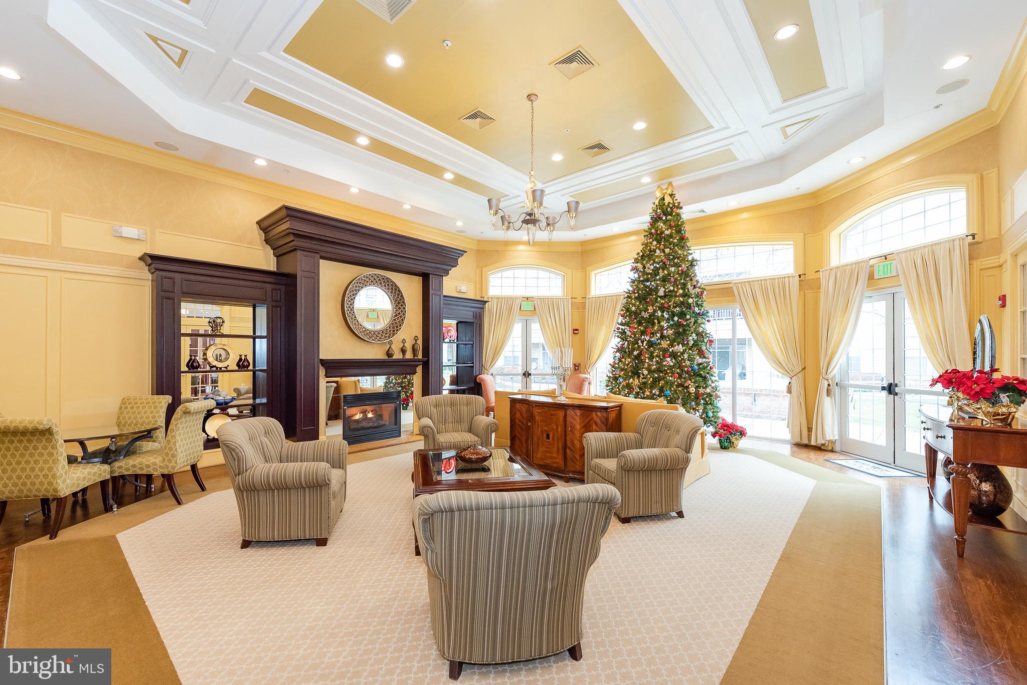 400 Symphony CIRCLE Unit: 236E