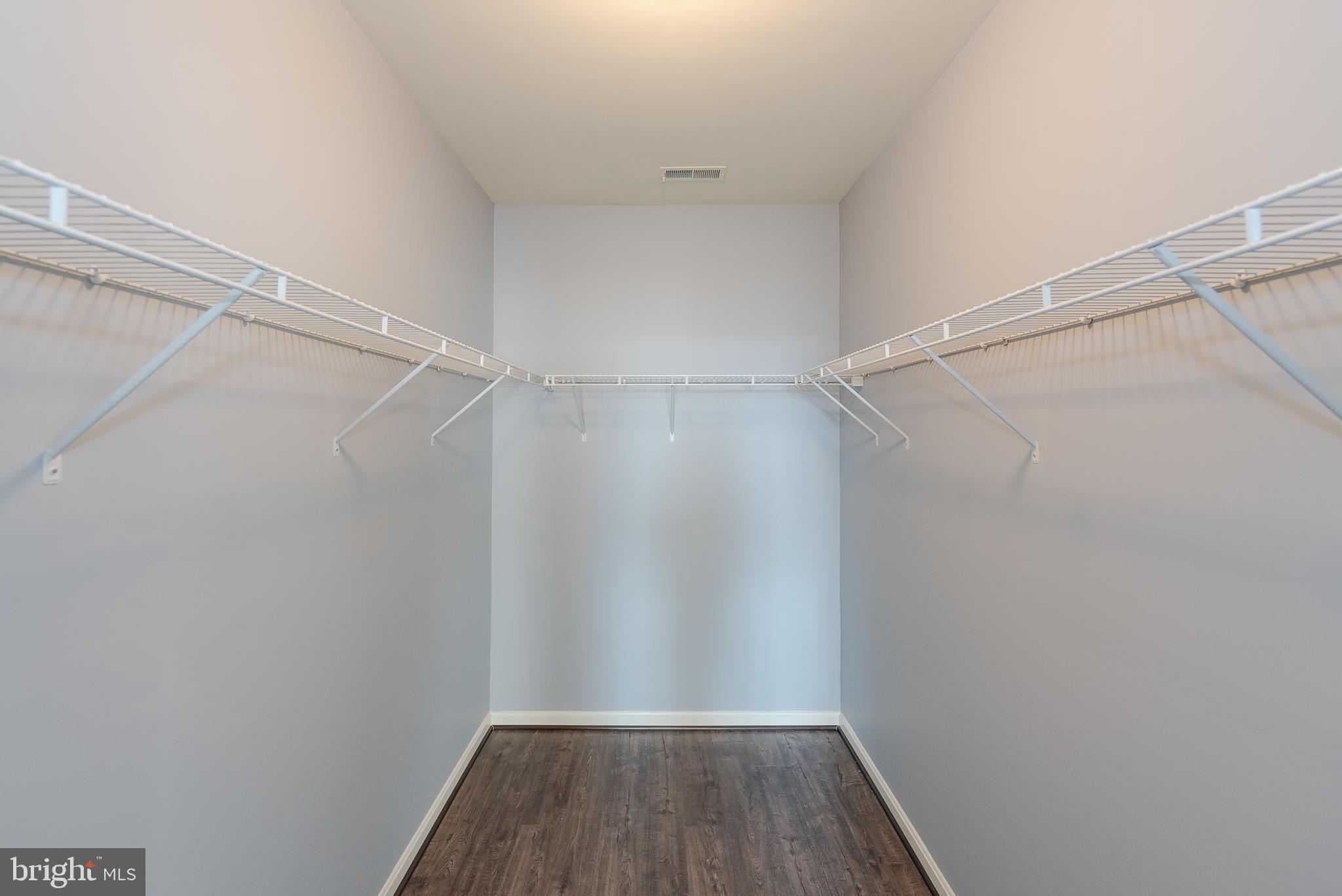 400 Symphony CIRCLE Unit: 236E