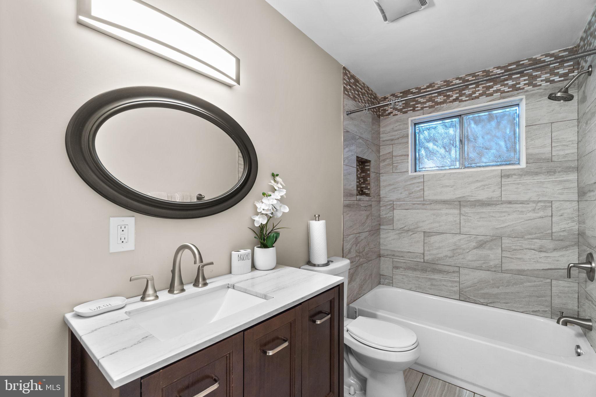 8810 Meadow Heights Road