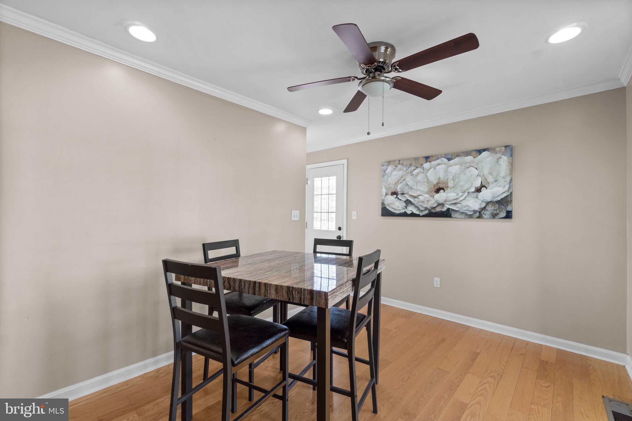 8810 Meadow Heights Road